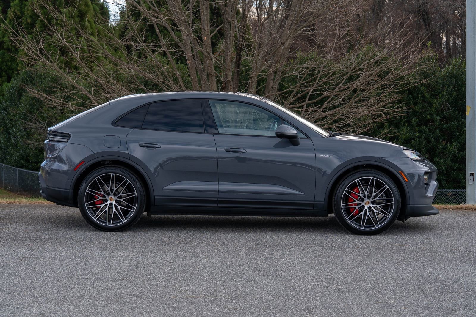 2025 Porsche Macan S - Photo 8