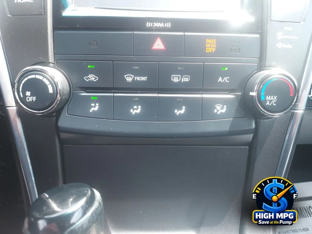 Used 2016 Gray Toyota SE image 20