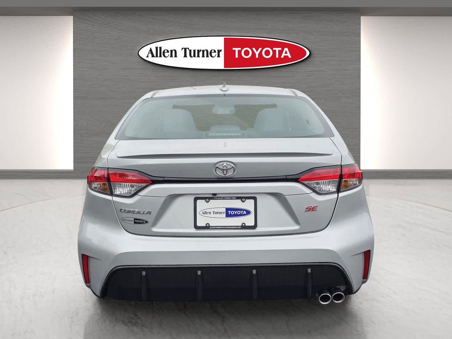 New 2026 Classic Silver Metallic Toyota SE image 6