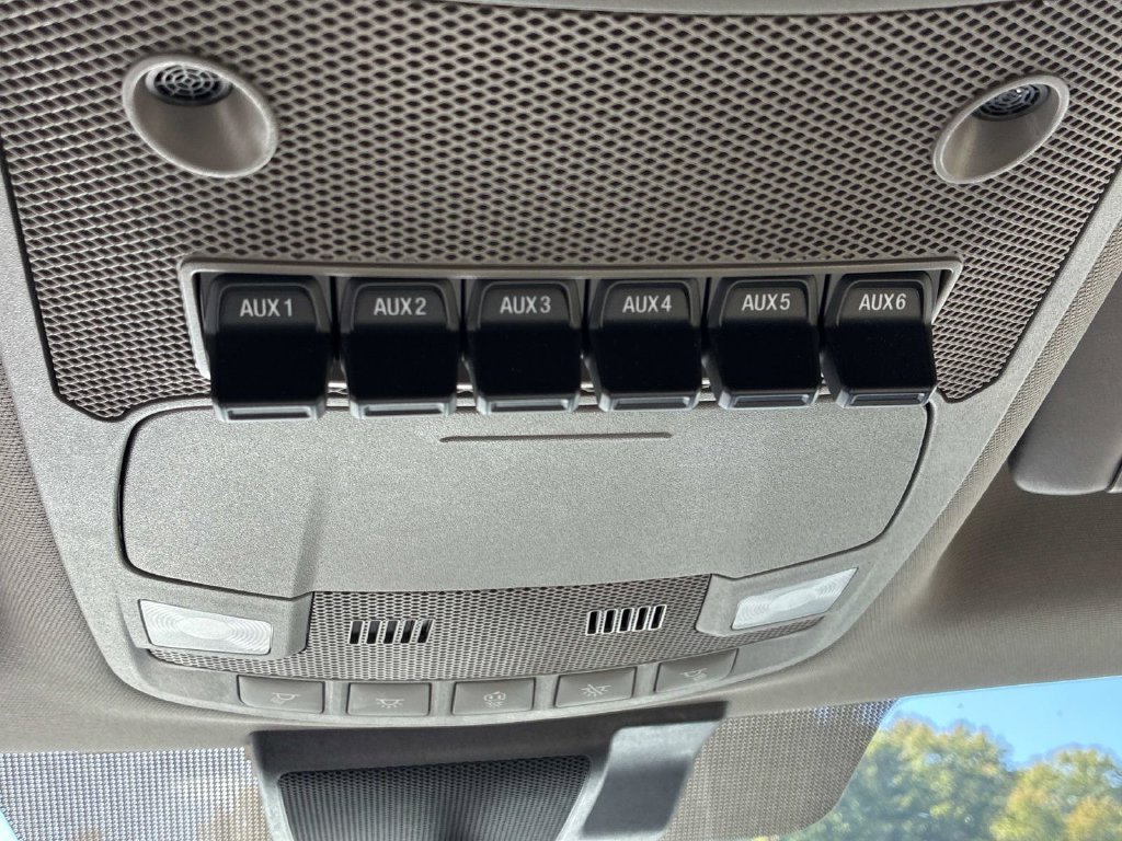 Used 2022 White Ford XL image 39
