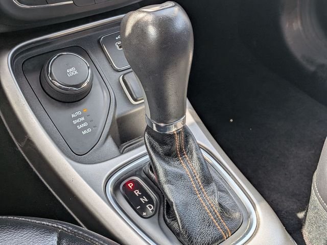 Used 2017 Green Jeep Latitude image 19