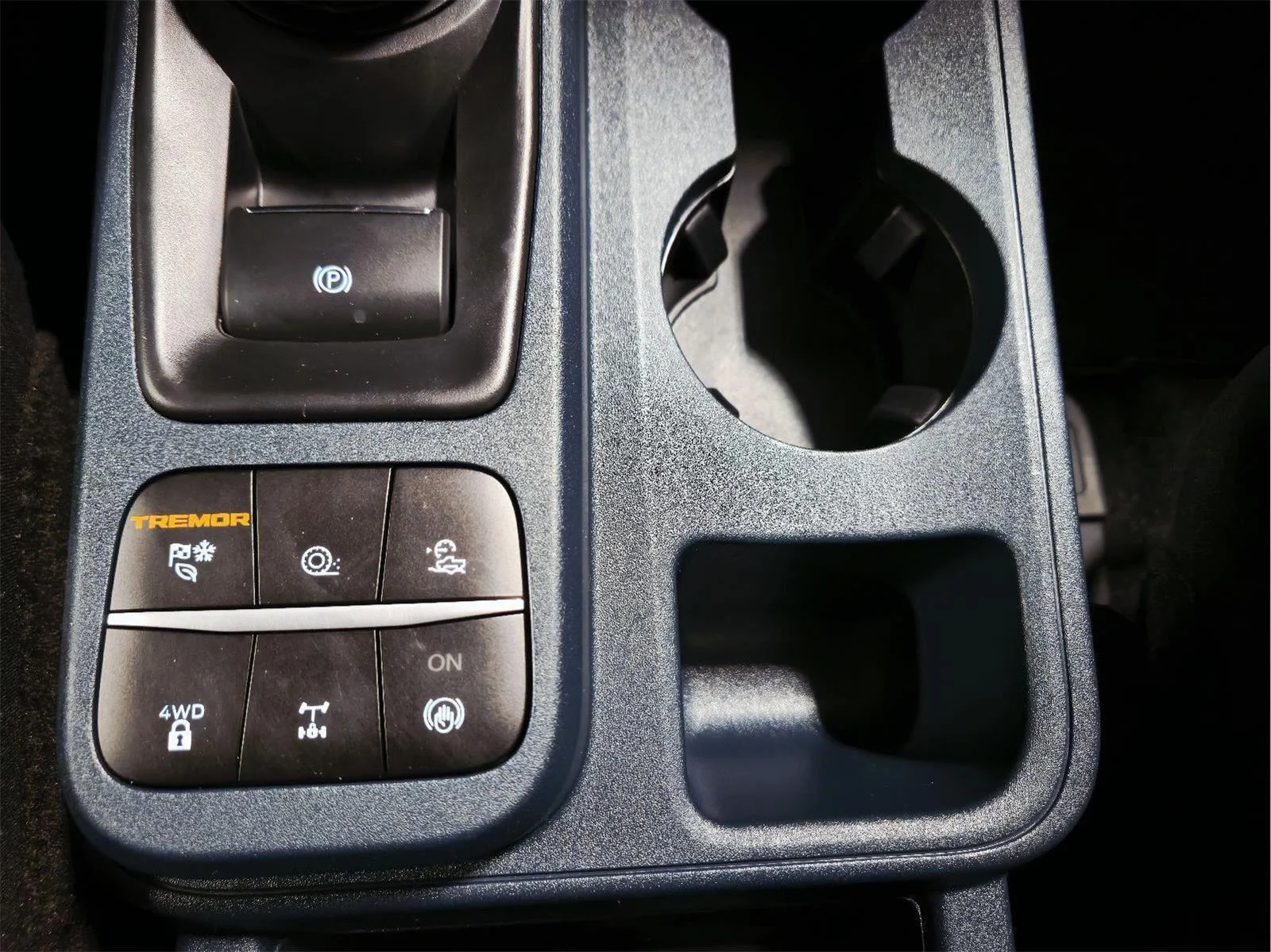 Used 2024 Carbonized Gray Metallic Ford XLT Advanced image 26