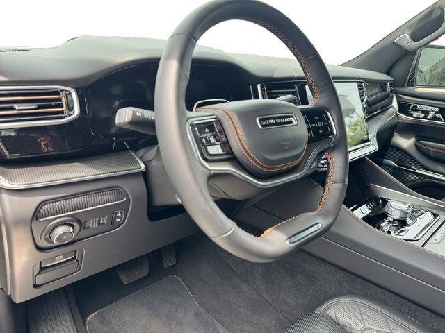 2025 Jeep Grand Wagoneer Series III - Photo 15