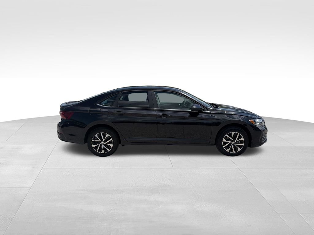 Used 2024 Black Volkswagen 1.5T S image 6