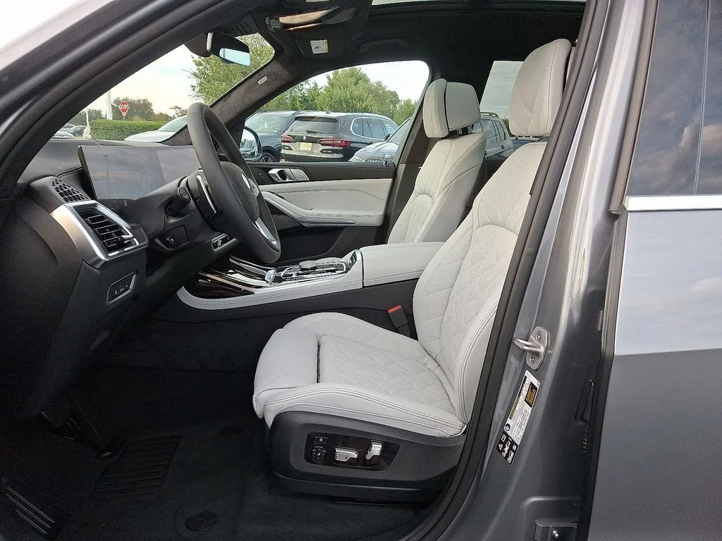 2026 BMW X7 40i - Photo 6