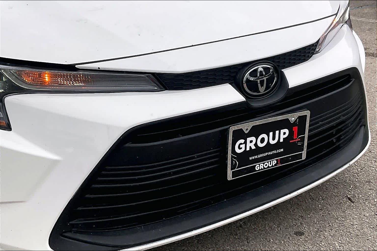 Used 2024 Ice Cap Toyota LE image 29