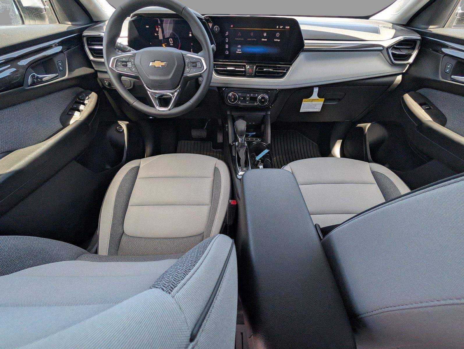 New 2026 Summit White Chevrolet LT image 29