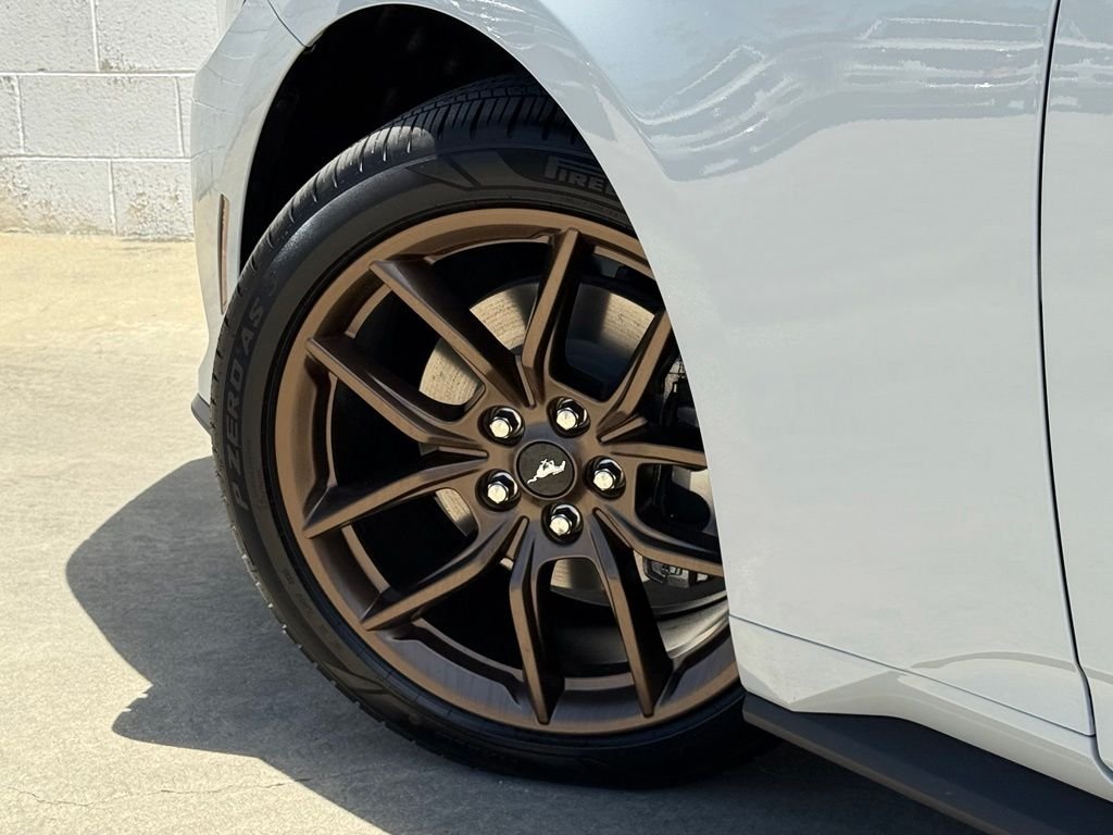 New 2026 Avalanche Gray Ford EcoBoost® Fastback image 15