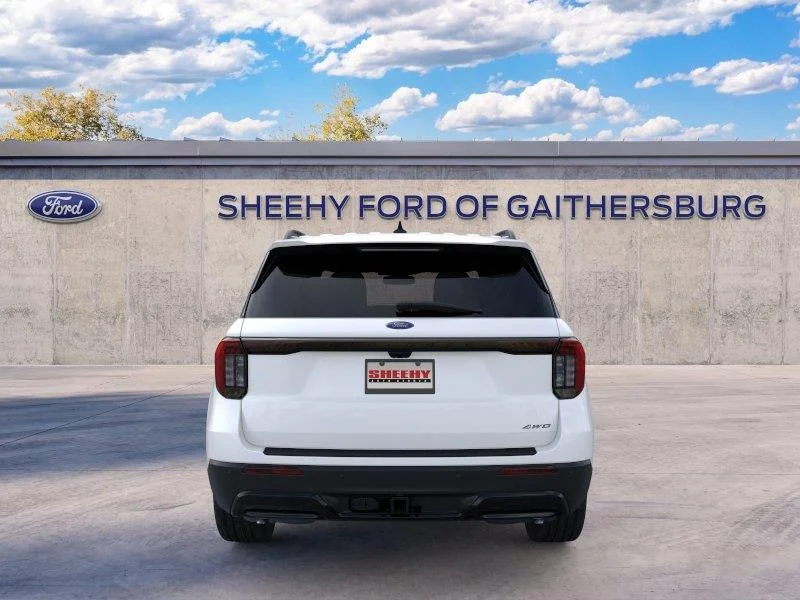 New 2026 Star White Metallic Tri-Coat Ford ST-Line image 6