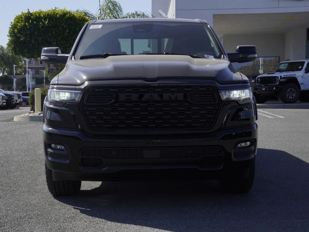 New 2026 Diamond Black Crystal Pearl-Coat Exterior Paint RAM Big Horn/Lone Star image 9