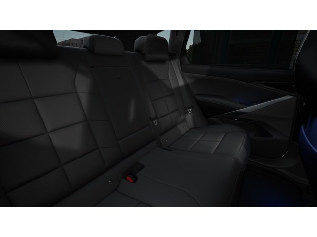 New 2027 Mineral White Metallic BMW  image 12