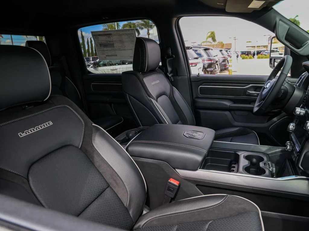 New 2026 Canyon Lake Exterior Paint RAM Laramie Night Edition image 20