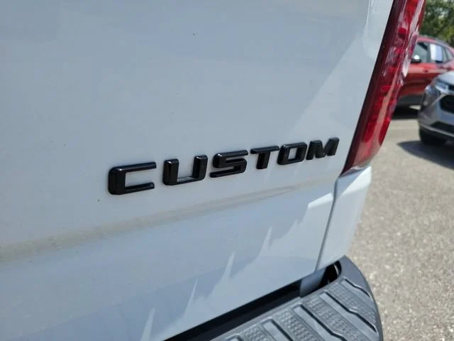 2023 Chevrolet Silverado 1500 Custom - Photo 13