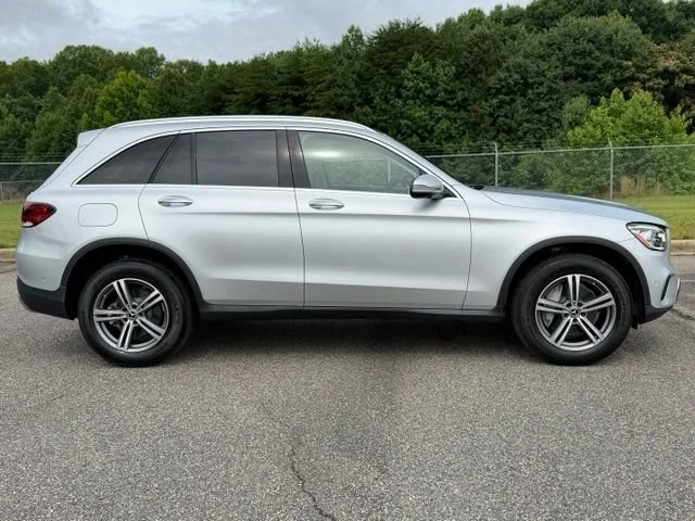 Used 2020 Silver Mercedes-Benz 4MATIC® image 30