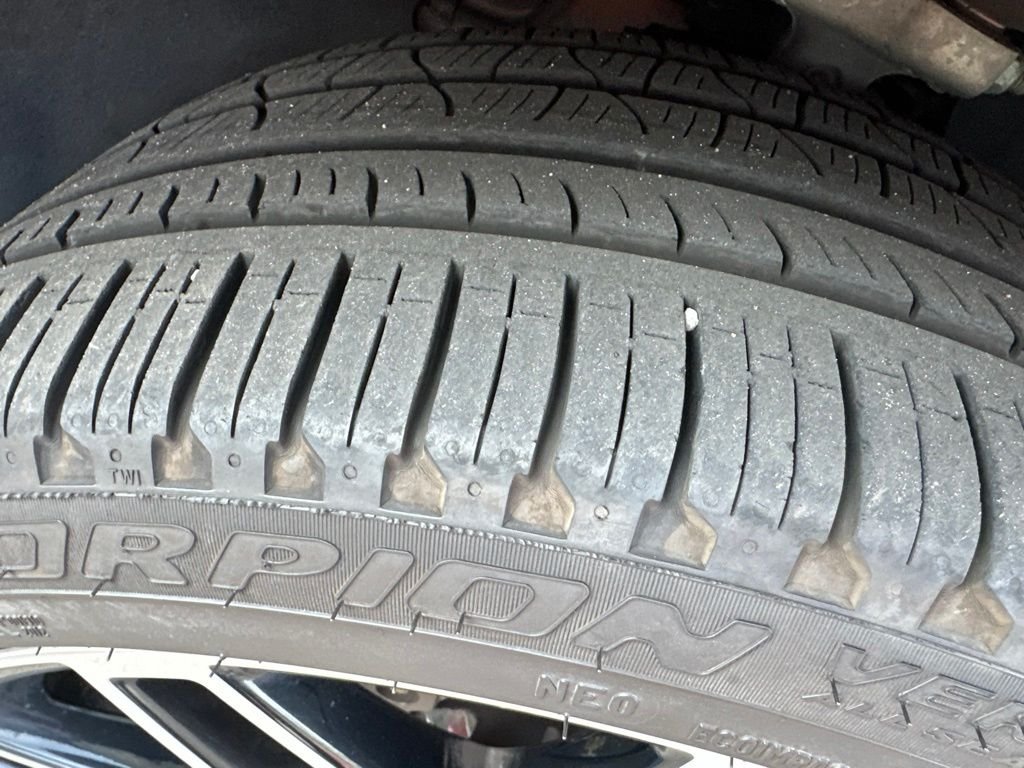 Used 2024  Porsche T image 4