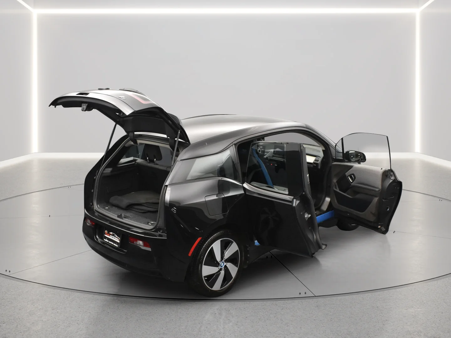 Used 2016 Fluid Black w/Highlight BMW i Blue BMW  image 7