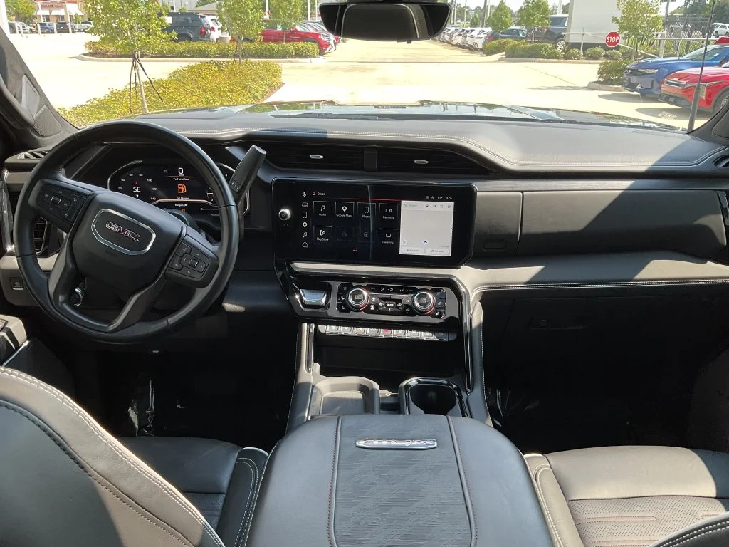 Used 2025 Black GMC AT4X image 19