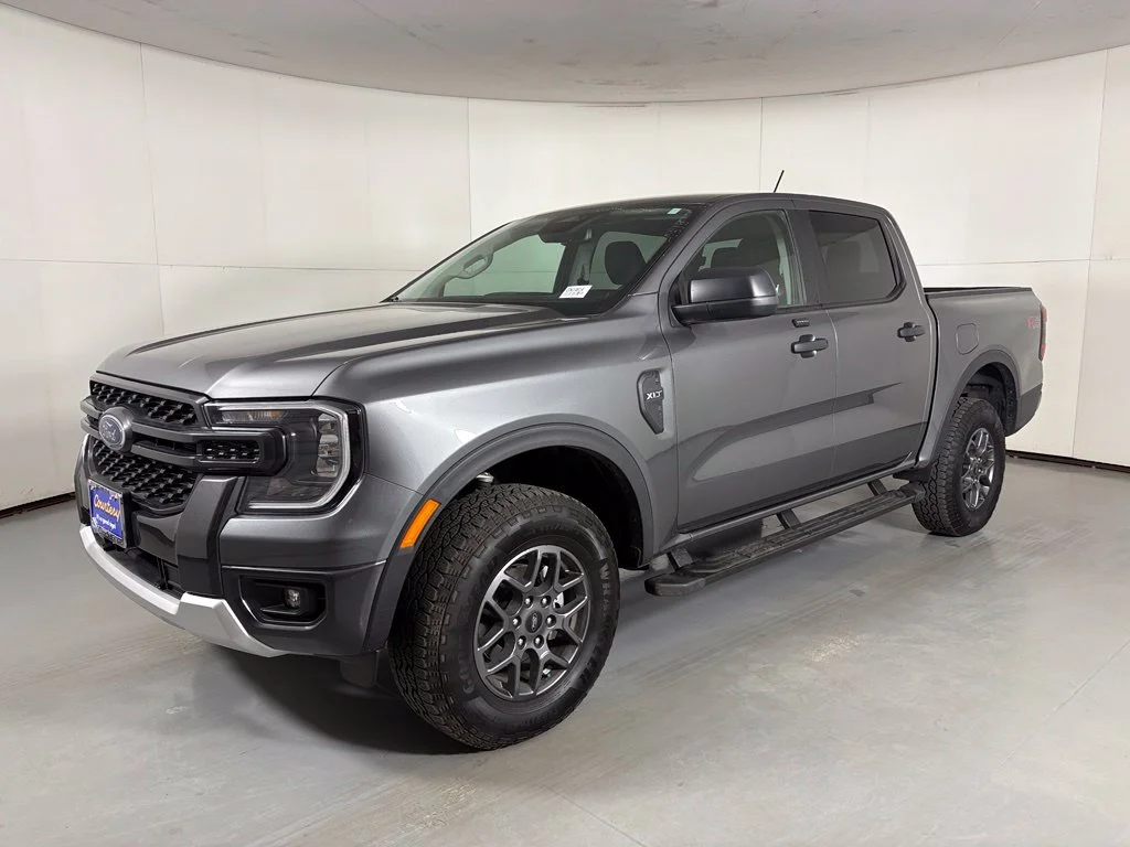 Used 2025 Gray Ford XLT image 4