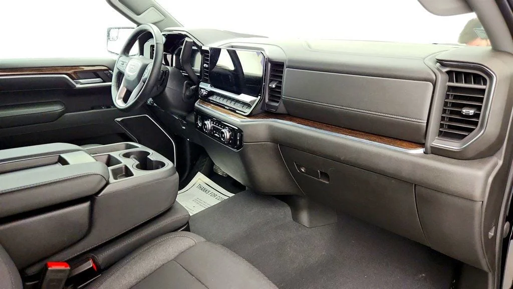 Used 2023 Onyx Black GMC 4WD Crew Cab 147