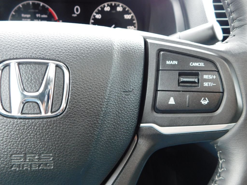 Used 2025 White Honda RTL image 33