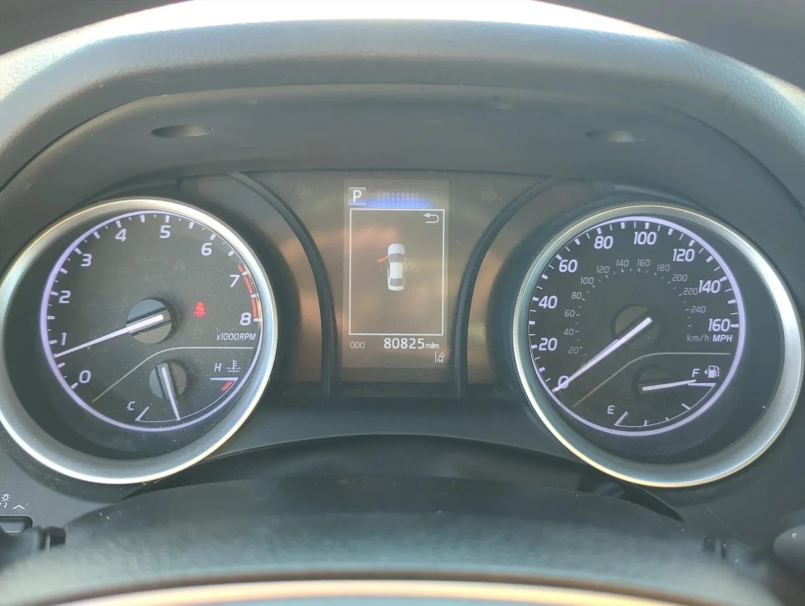 Used 2022 White Toyota LE image 17