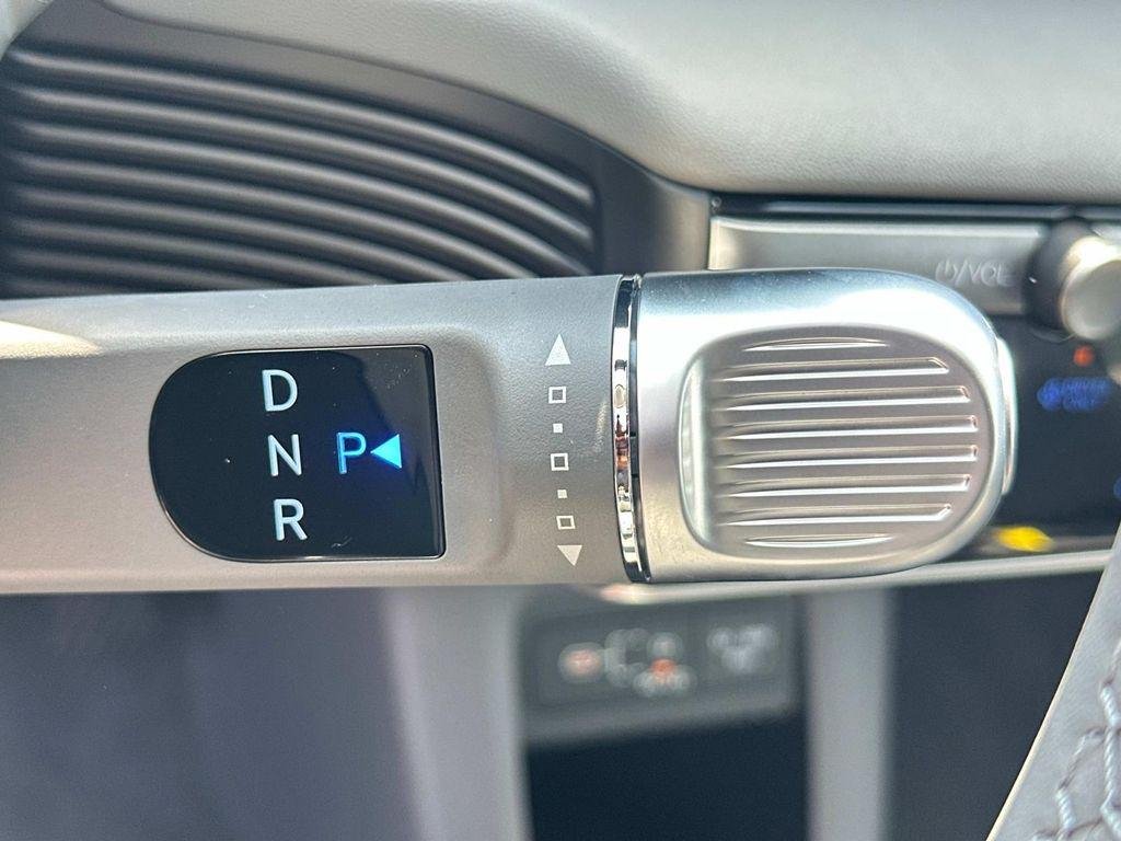 2025 Hyundai IONIQ 5 SEL - Photo 26