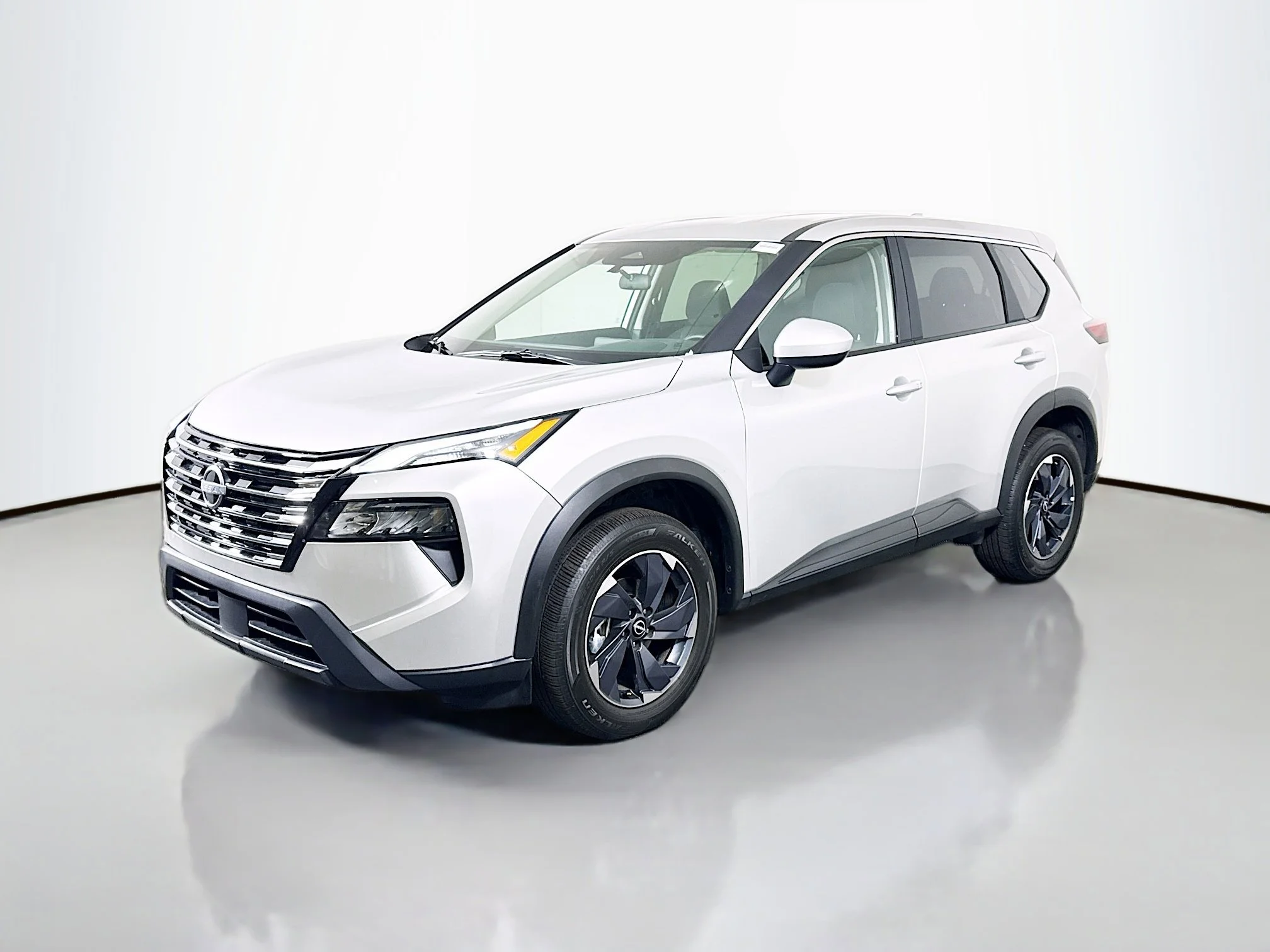 Used 2025 Brilliant Silver Metallic Nissan SV image 3