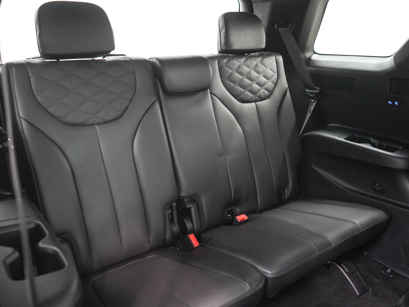 Used 2020 Moonlight Cloud Hyundai Limited AWD image 14