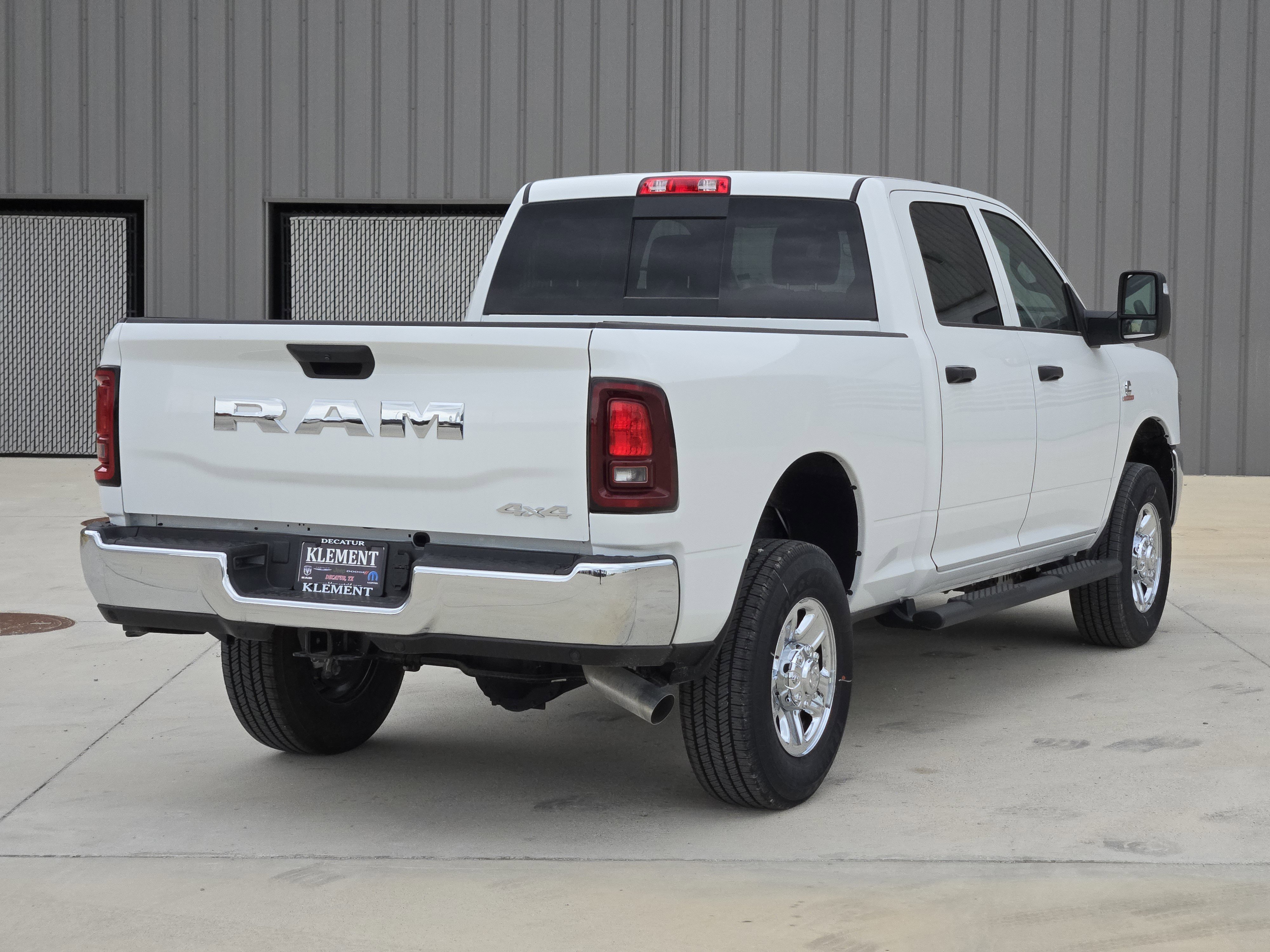 New 2026 Bright White Clear-Coat Exterior Paint RAM Tradesman image 5