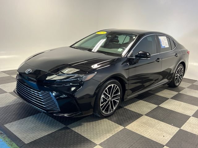 Used 2025 Black Toyota XLE image 3