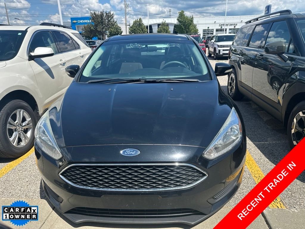 Used 2016 Black Ford SE image 4