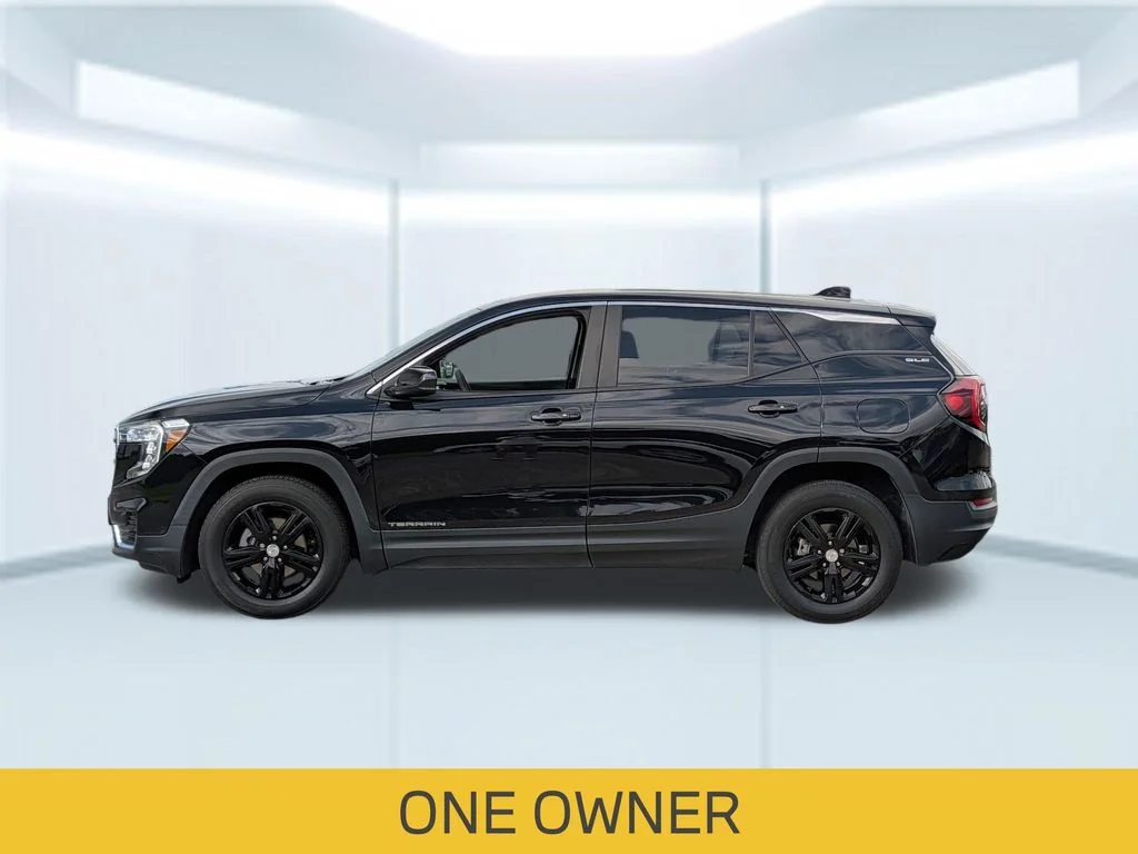 Used 2023 Black GMC SLE image 2