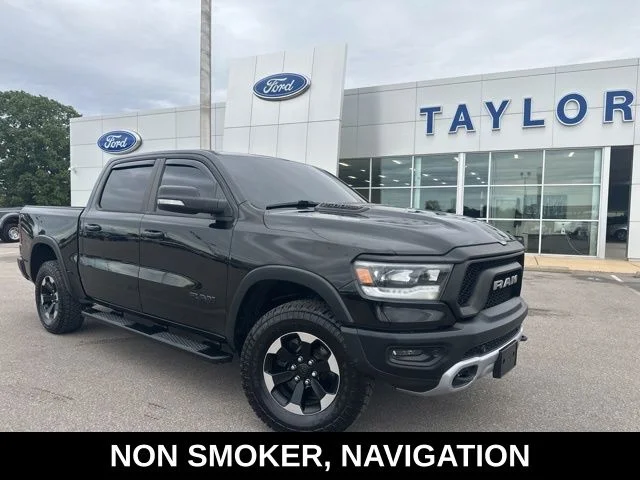 2020 RAM 1500 Rebel 4x4 Crew Cab 5'7's photo