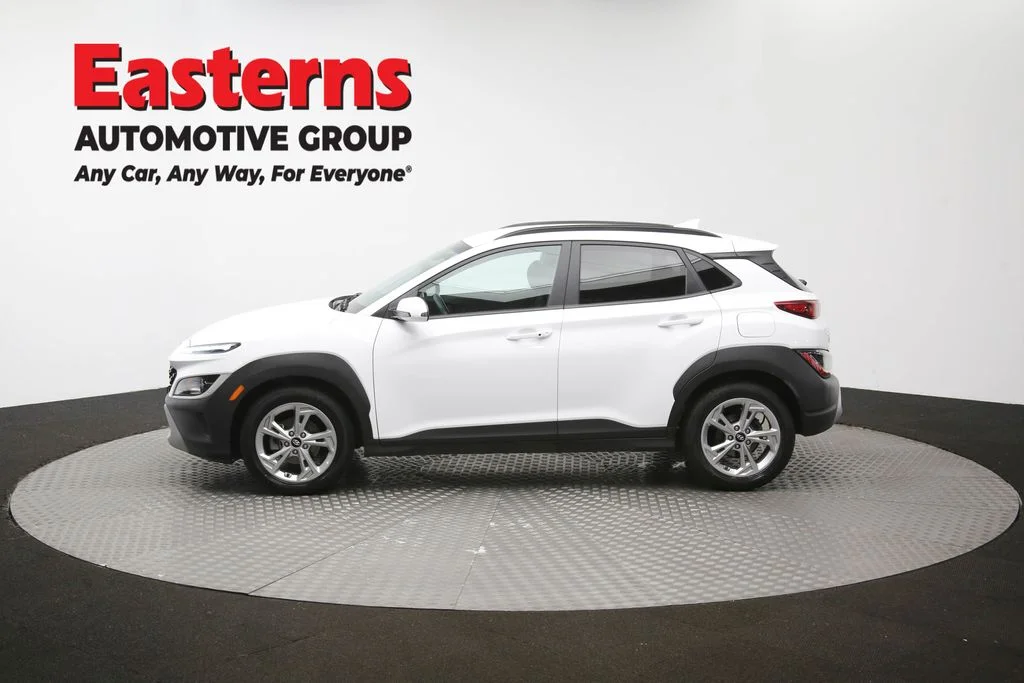 Used 2023 White Hyundai SEL image 58