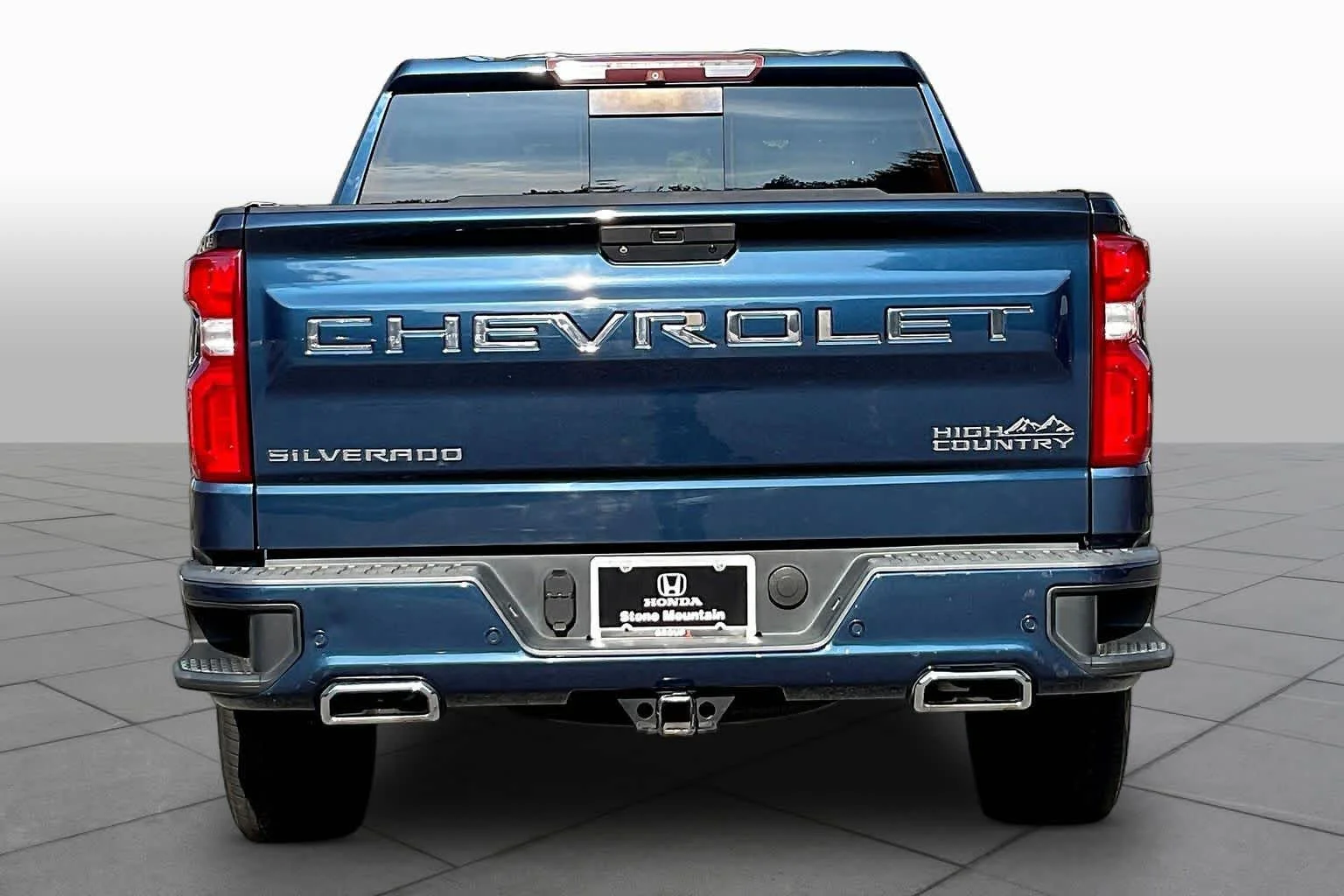 Used 2019 Northsky Blue Metallic Chevrolet High Country image 5