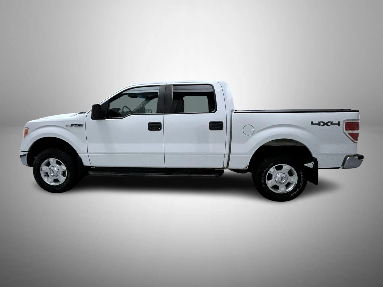 Used 2013 White Ford XLT image 8