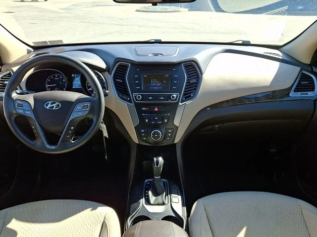 Used 2017 Black Hyundai 2.4 Base image 15