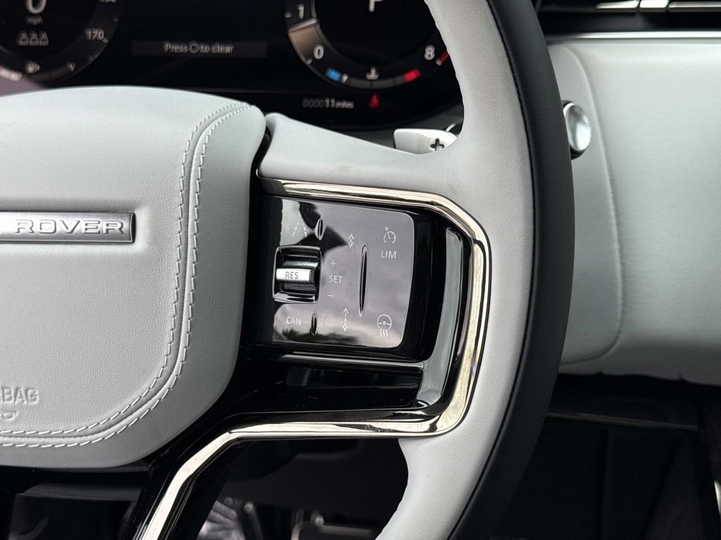 New 2026 Ostuni Pearl White Land Rover Dynamic SE image 6