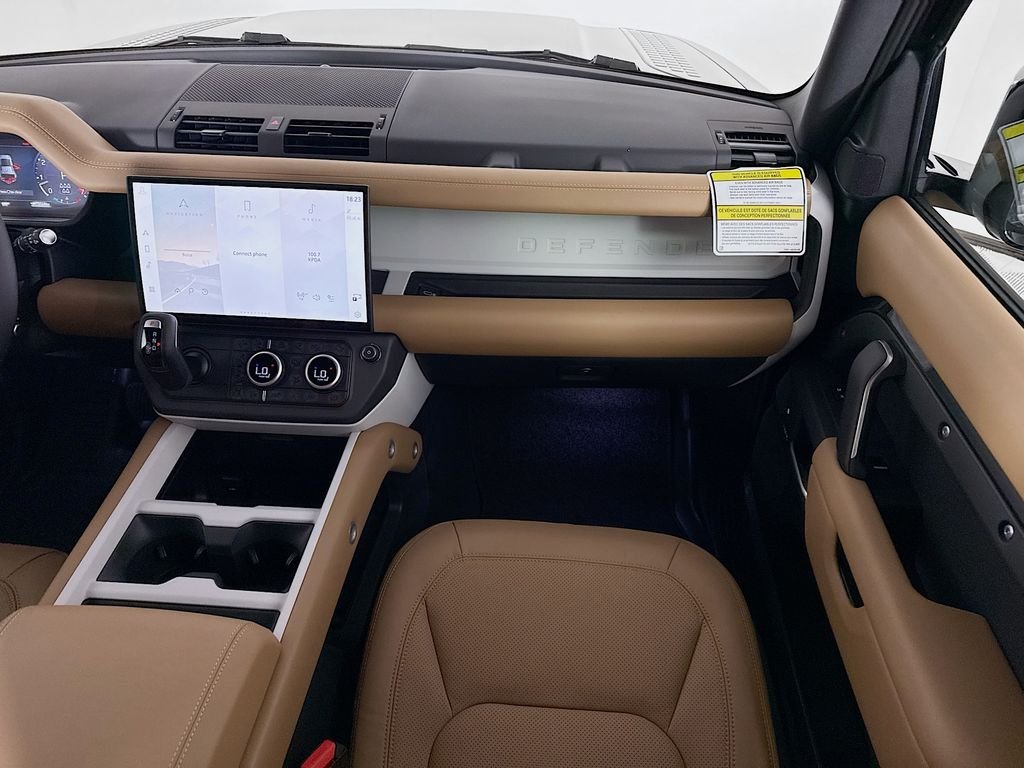 New 2026 Carpathian Grey Land Rover X-Dynamic SE image 20