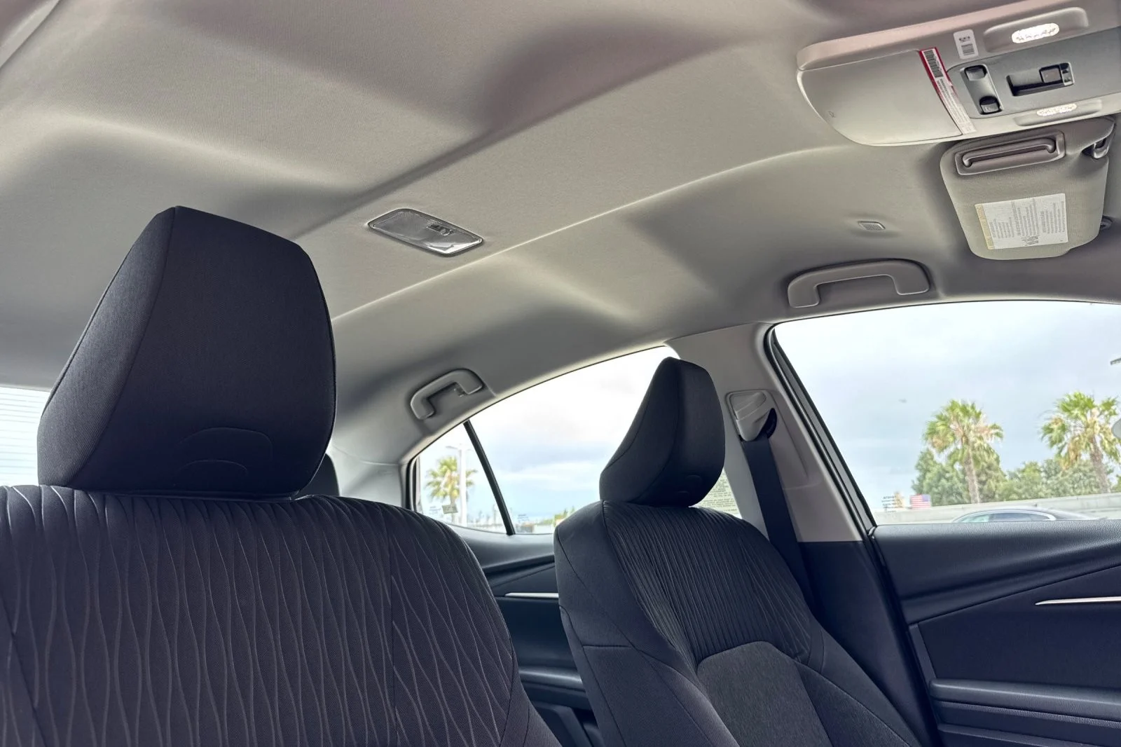 2026 Toyota Camry LE - Photo 15