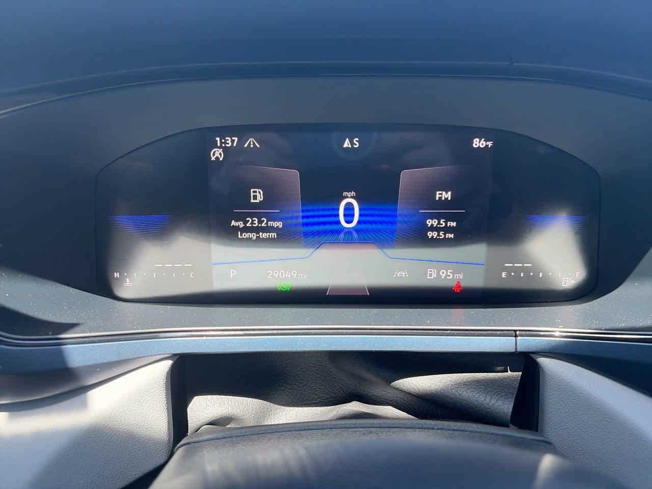 2024 Volkswagen Taos SE - Photo 28