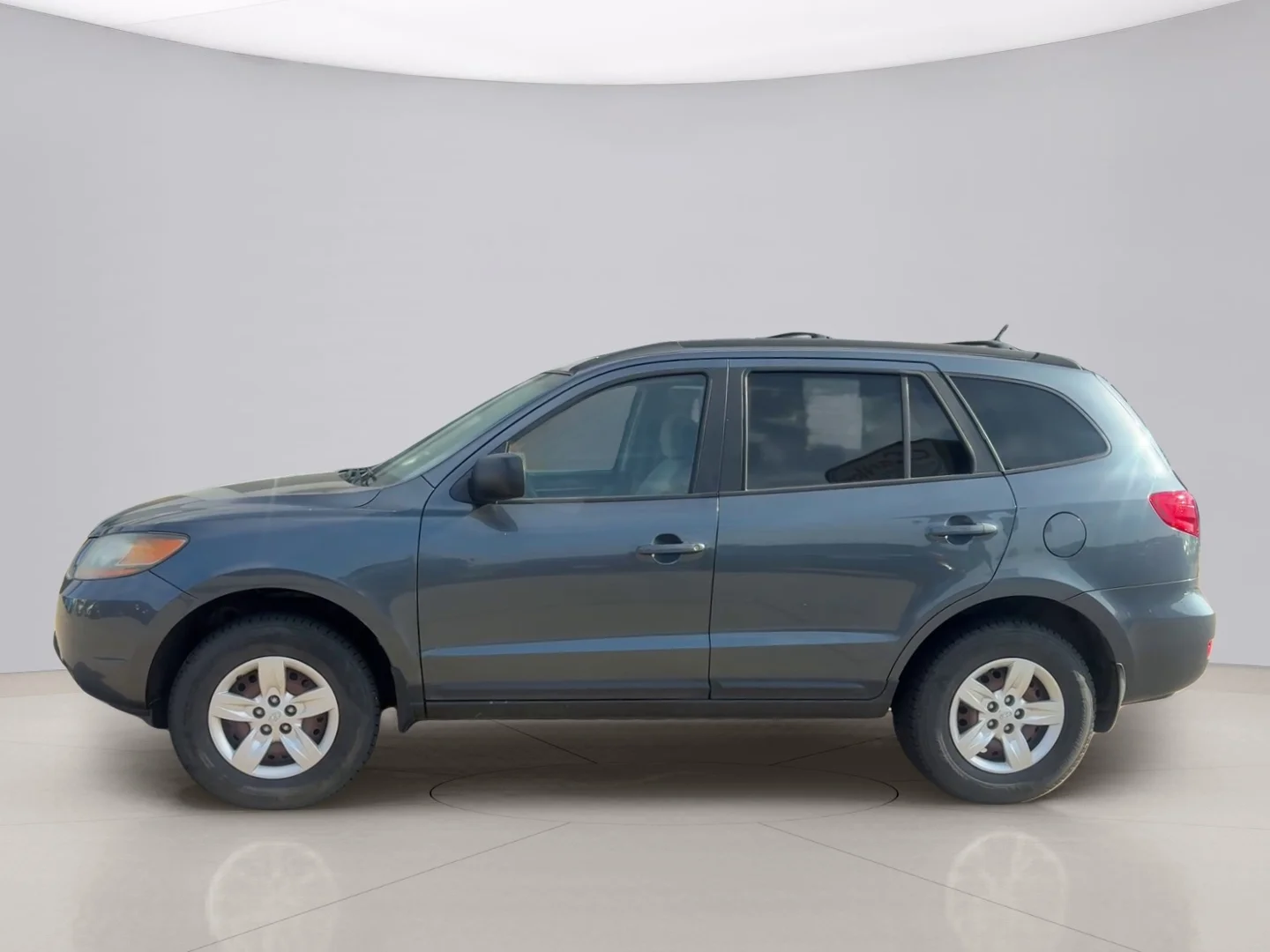 Used 2009 Gray Hyundai GLS image 2