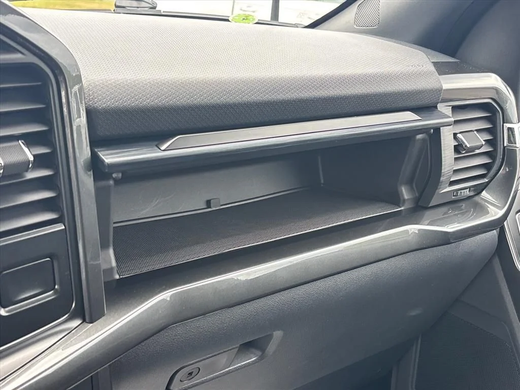 Used 2021 Gray Ford XLT image 40