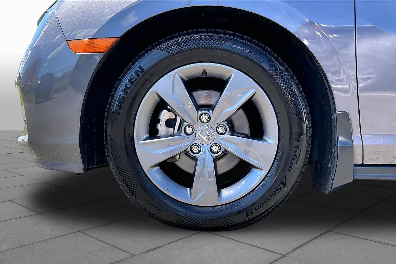 Used 2024 Modern Steel Metallic Honda EX image 11