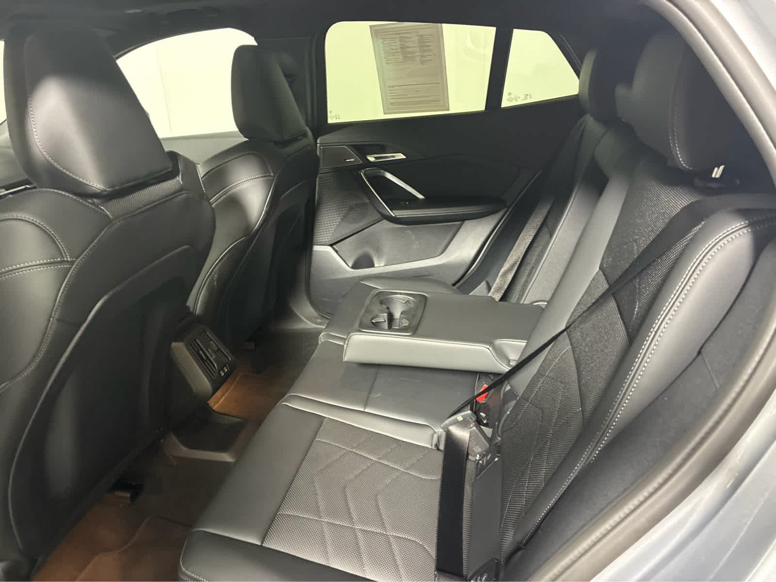 Used 2026 Skyscraper Grey Metallic BMW xDrive28i image 12