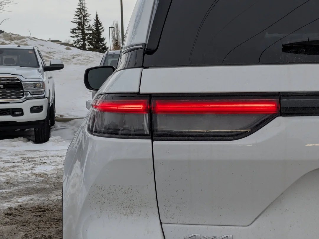 New 2025 White Jeep Laredo - - 4x4 - Heated Seats & Steering - Adaptive Cruise - LED Lighting & More! image 11