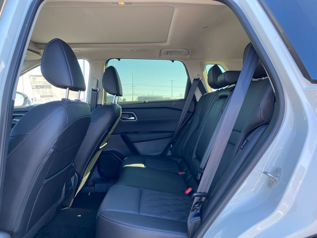 2026 Nissan Rogue Platinum - Photo 17