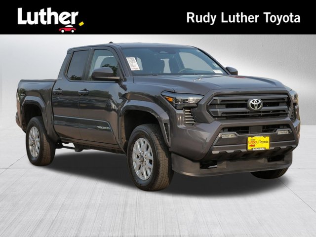 2024 Toyota Tacoma 4WD SR5