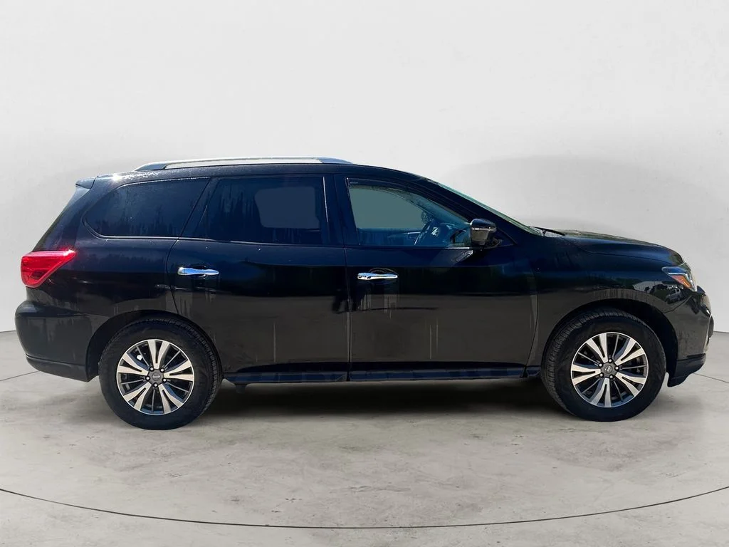 Used 2020 Magnetic Black Pearl Nissan SL image 7