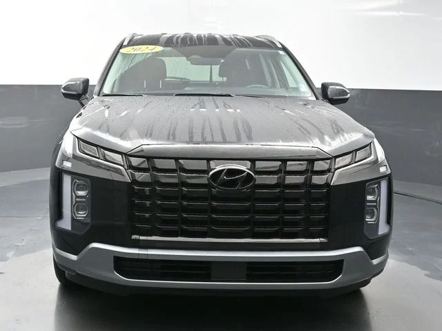 Used 2024 Black Hyundai SEL image 2
